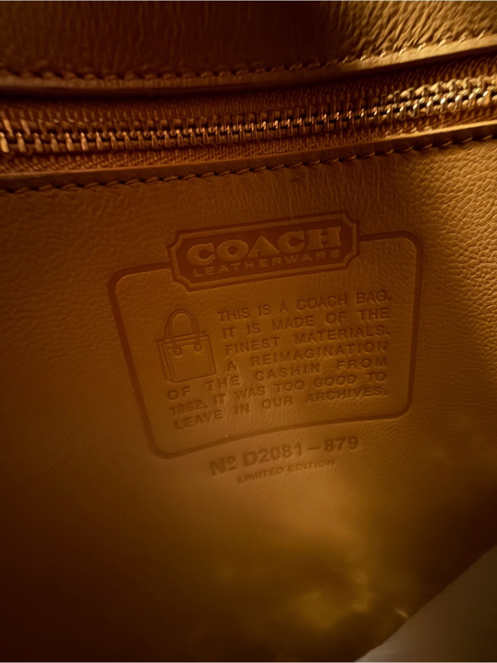 Coach Limited Edition Cashin Carry 29 - Picture 3 of 7